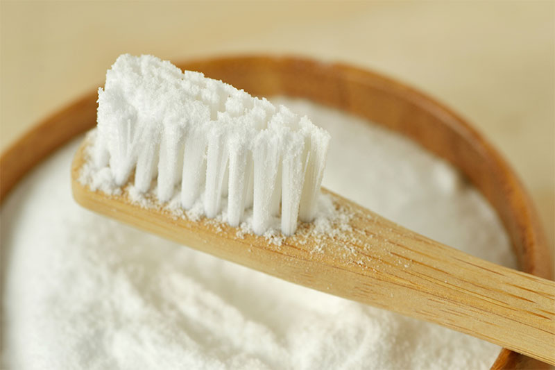 Whitens Your Teeth Naturally